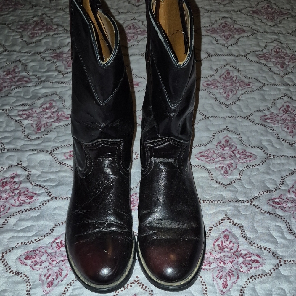 UPDATE: SOLD Cherry Red and Black Leather Cowboy Boots